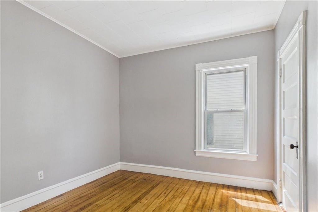 121 Almy St, Fall River, MA, 121 Almy St, Fall River, MA Photo #9