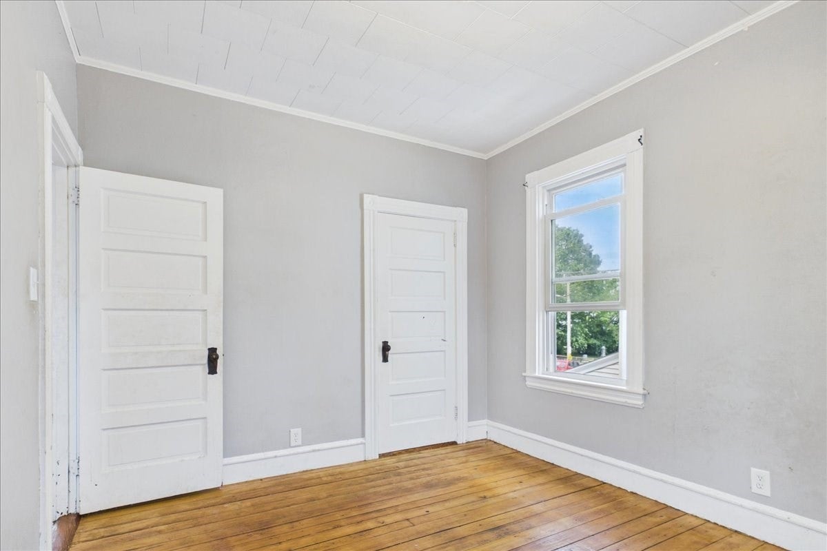 121 Almy St, Fall River, MA, 121 Almy St, Fall River, MA Photo #26