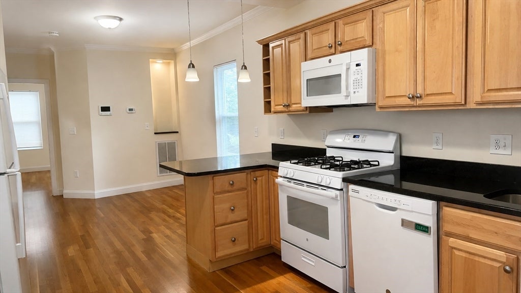 Photo 1 of 10 — 48 Bow St 1, Medford, MA 02155