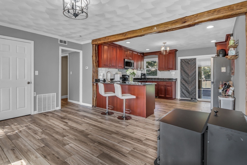 98 Turgeon Ave