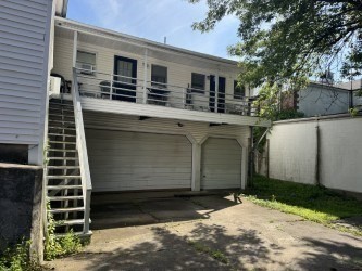 8 Alpine Place
