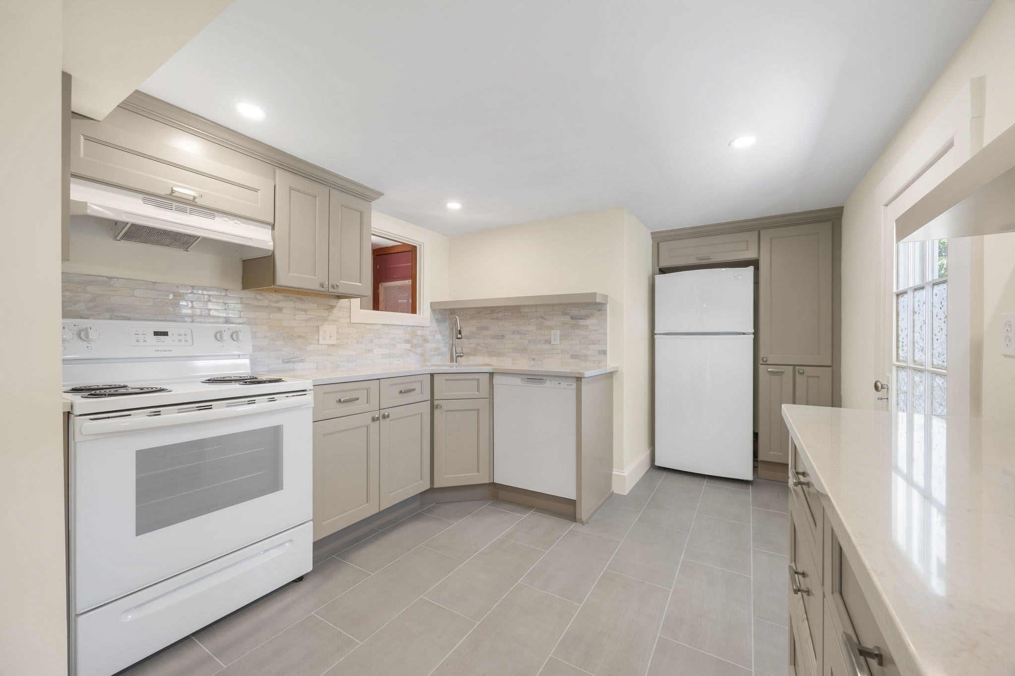 56 Vinton Street 6