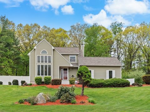 29 W Applewood Dr Charlton MA 01507