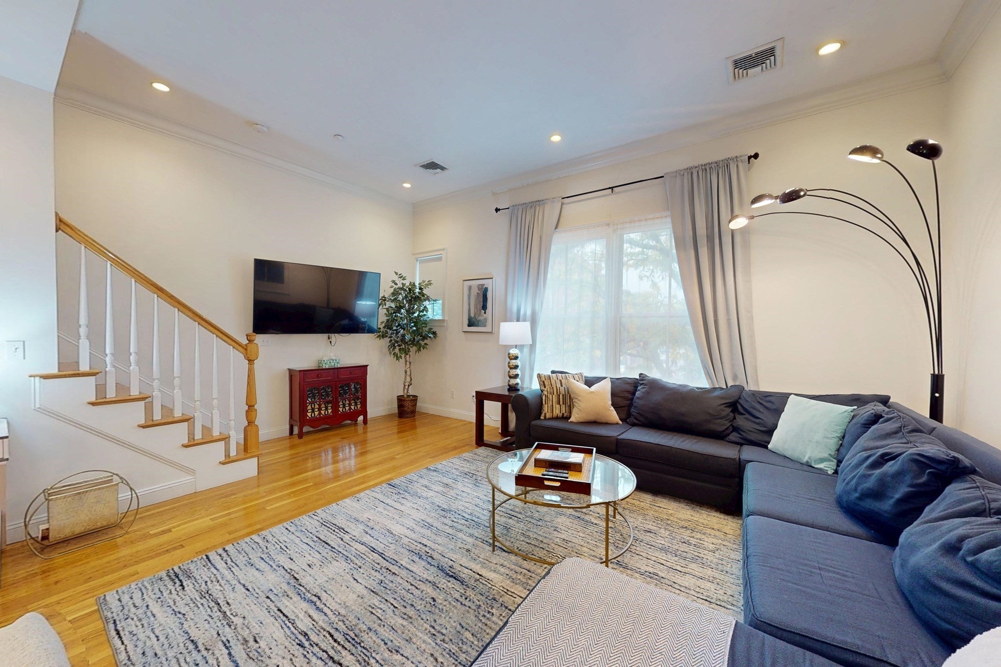 2 Harvard Square 2Furnished