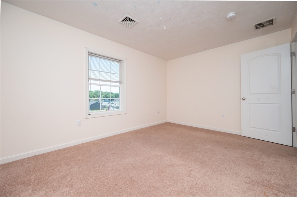 Wrentham, Massachusetts 02093, United States, 2 Bedrooms Bedrooms, ,3 BathroomsBathrooms,Residential,Active,145926