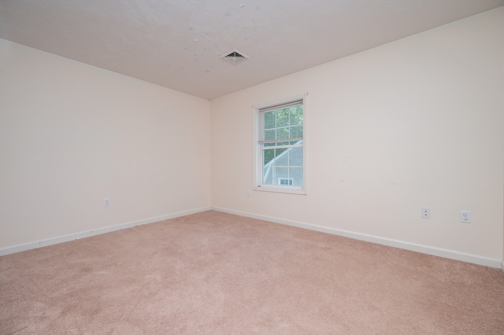 Wrentham, Massachusetts 02093, United States, 2 Bedrooms Bedrooms, ,3 BathroomsBathrooms,Residential,Active,145926