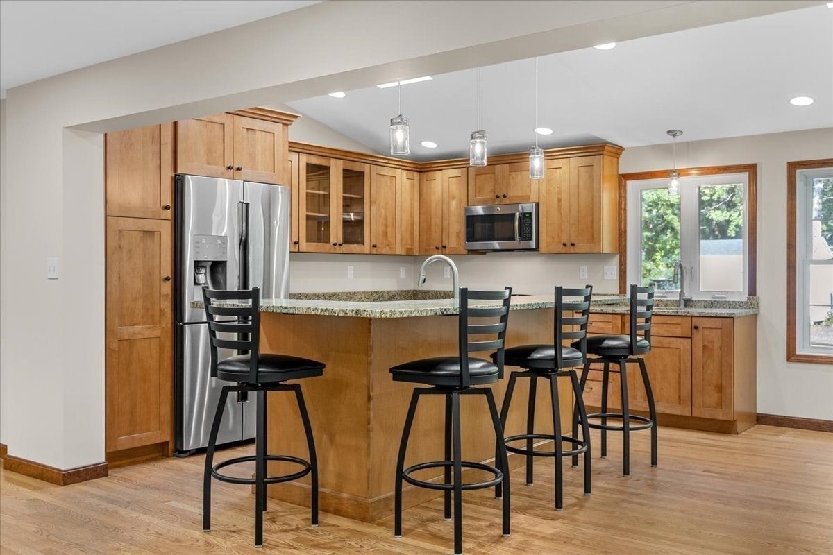 6 Holloway Brook Rd, Lakeville, MA, 6 Holloway Brook Rd, Lakeville, MA Photo #6