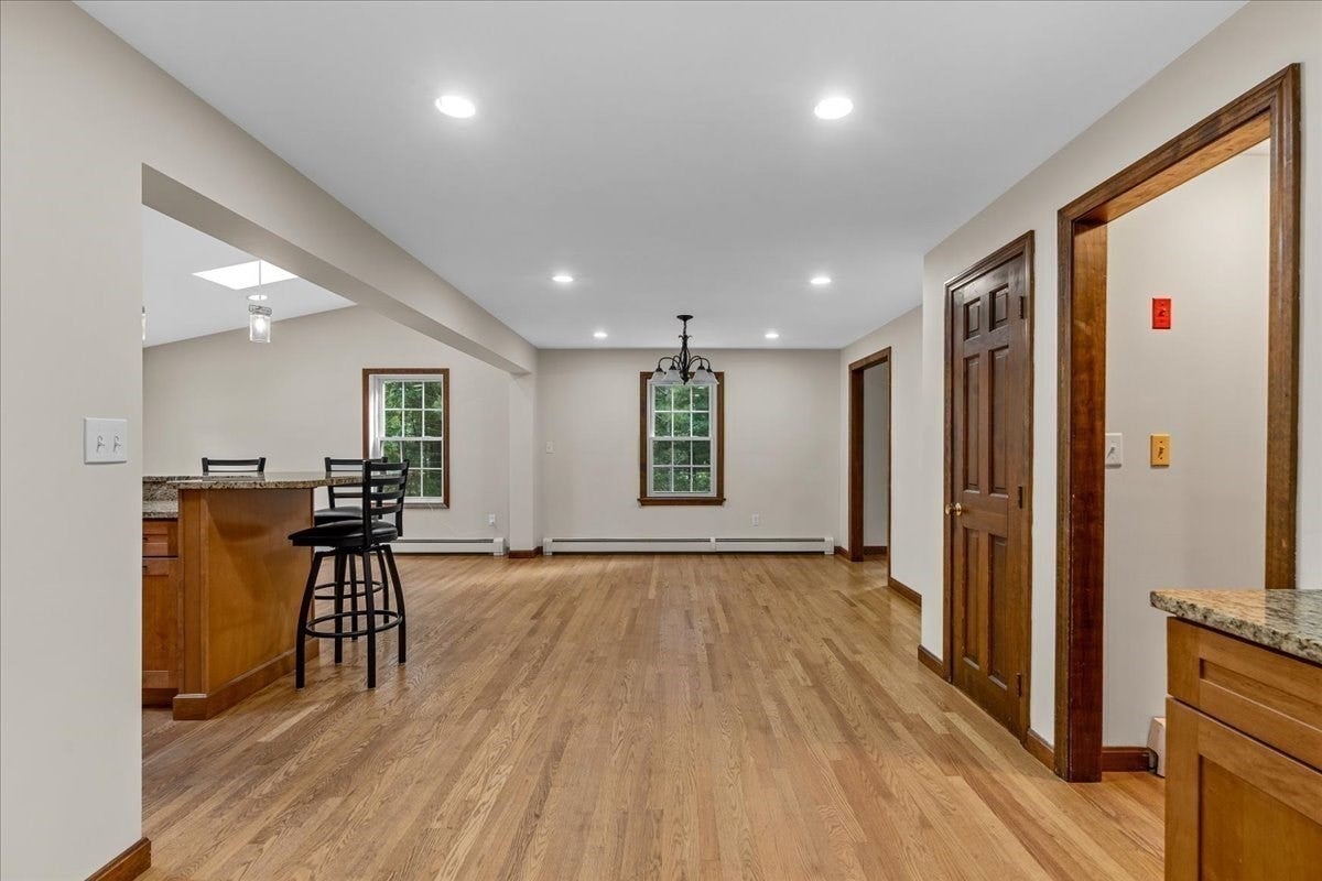 6 Holloway Brook Rd, Lakeville, MA, 6 Holloway Brook Rd, Lakeville, MA Photo #10