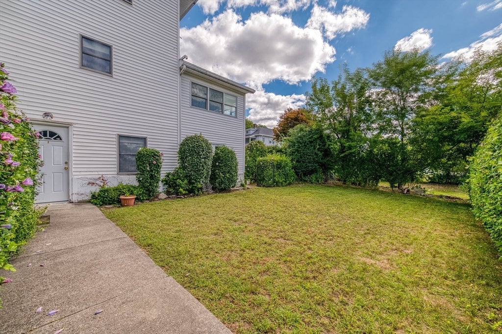 16 Bobolink Street, Boston, MA Photo #34