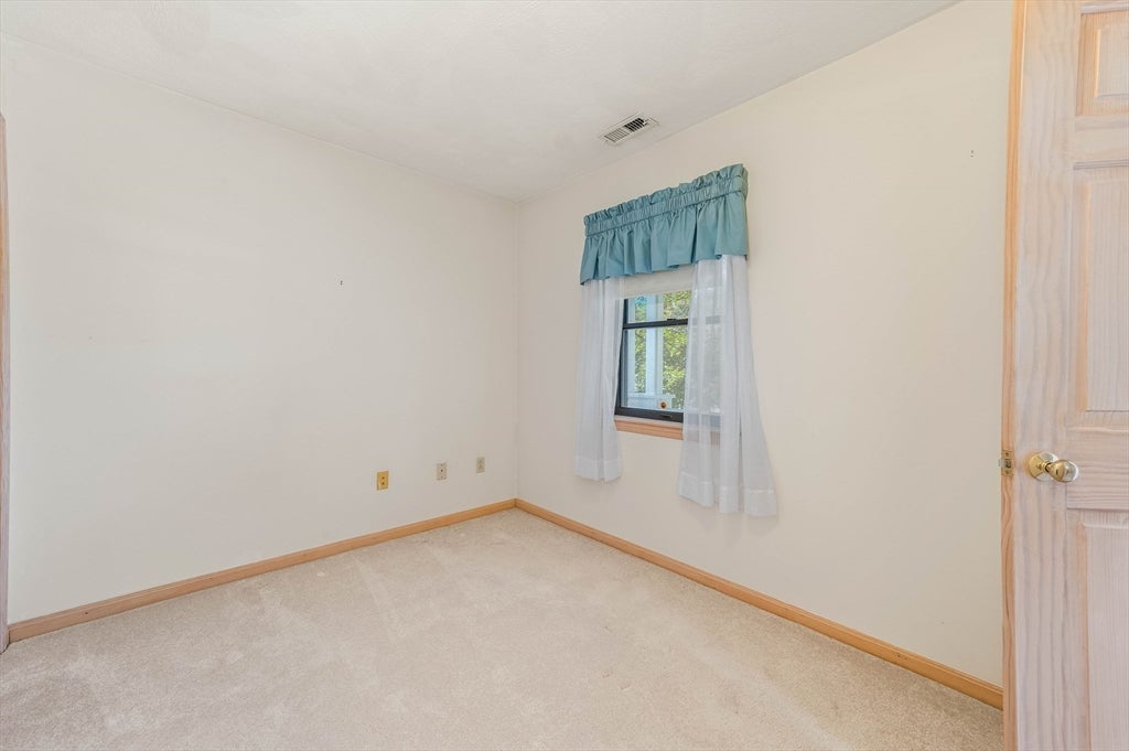 16 Bobolink Street, Boston, MA Photo #22