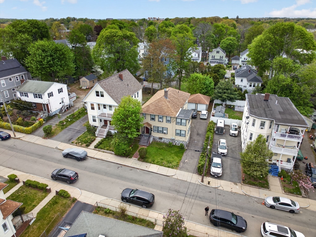 18 Lexington Ave