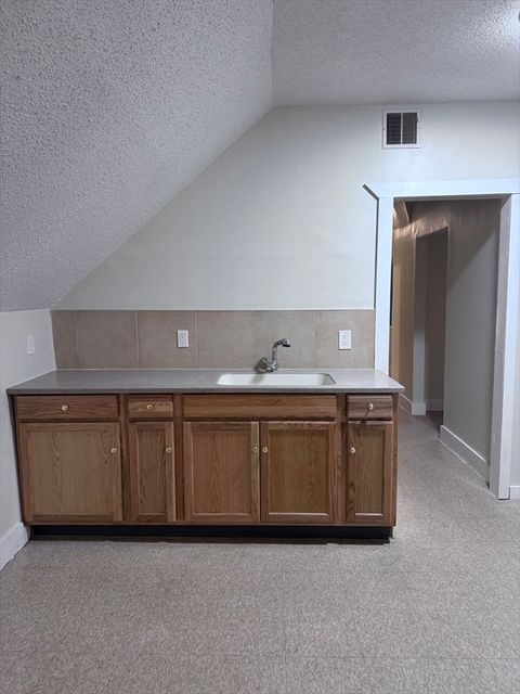 Photo of 191 Walnut St #3, Holyoke, MA 01040 (MLS # 73485994)