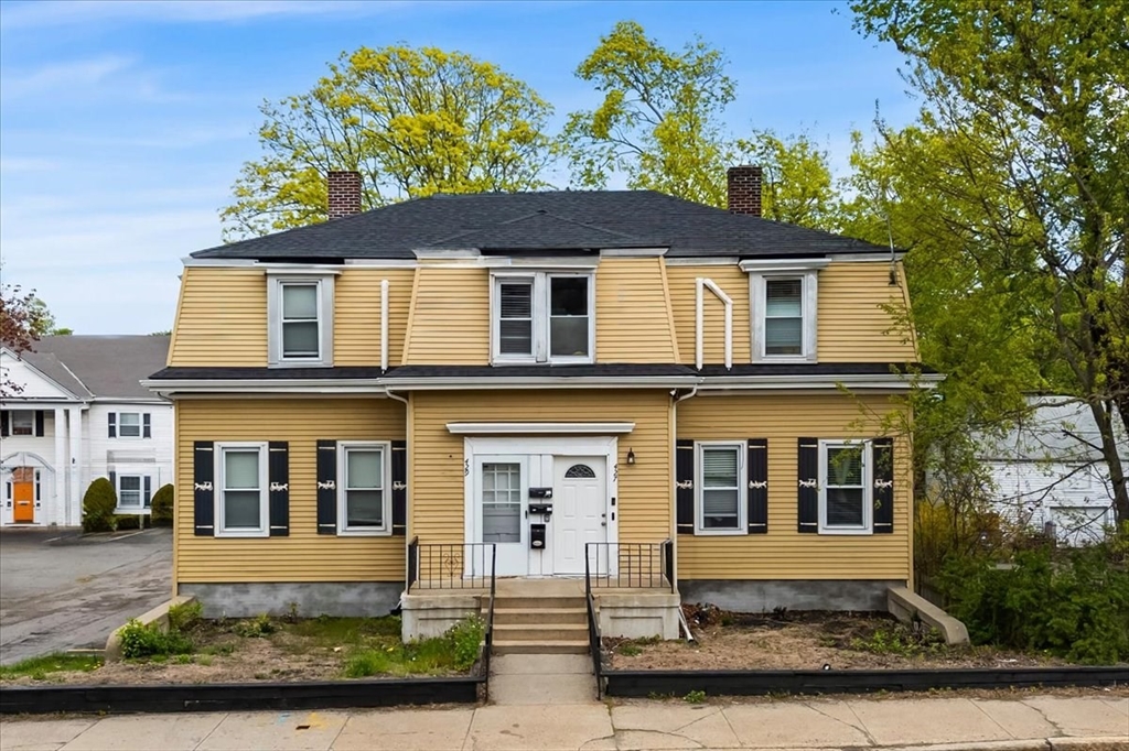 Photo 1 of 20 — 427-429 High St, Dedham, MA 02026