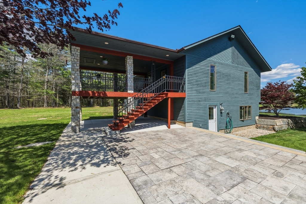 128-R School St