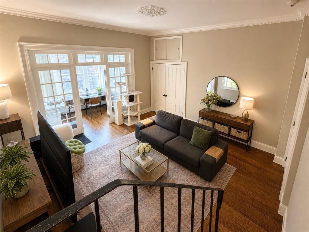 315 Beacon St 5