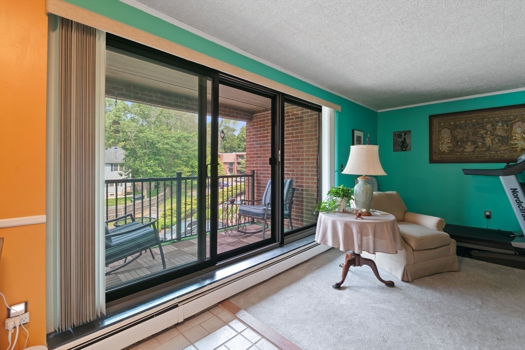 269 Lake St 5
