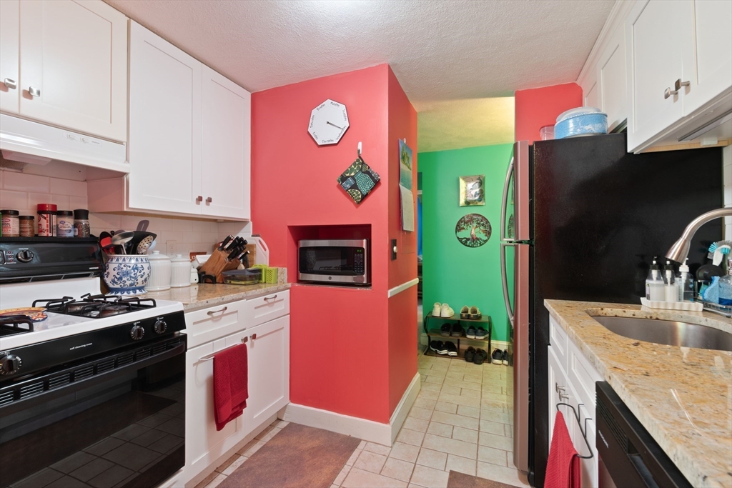269 Lake St 5