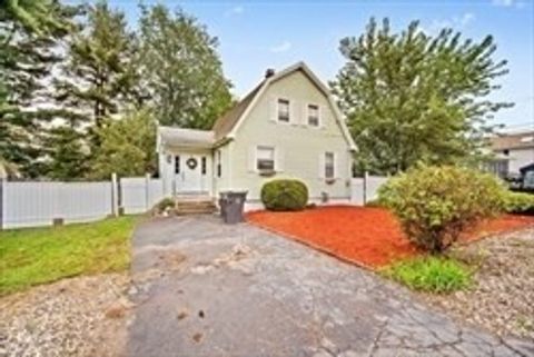 13 Furrow St Westfield MA 01085
