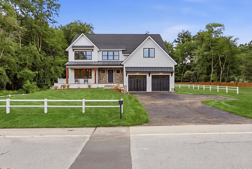 158 Lake St