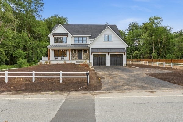 158 Lake St