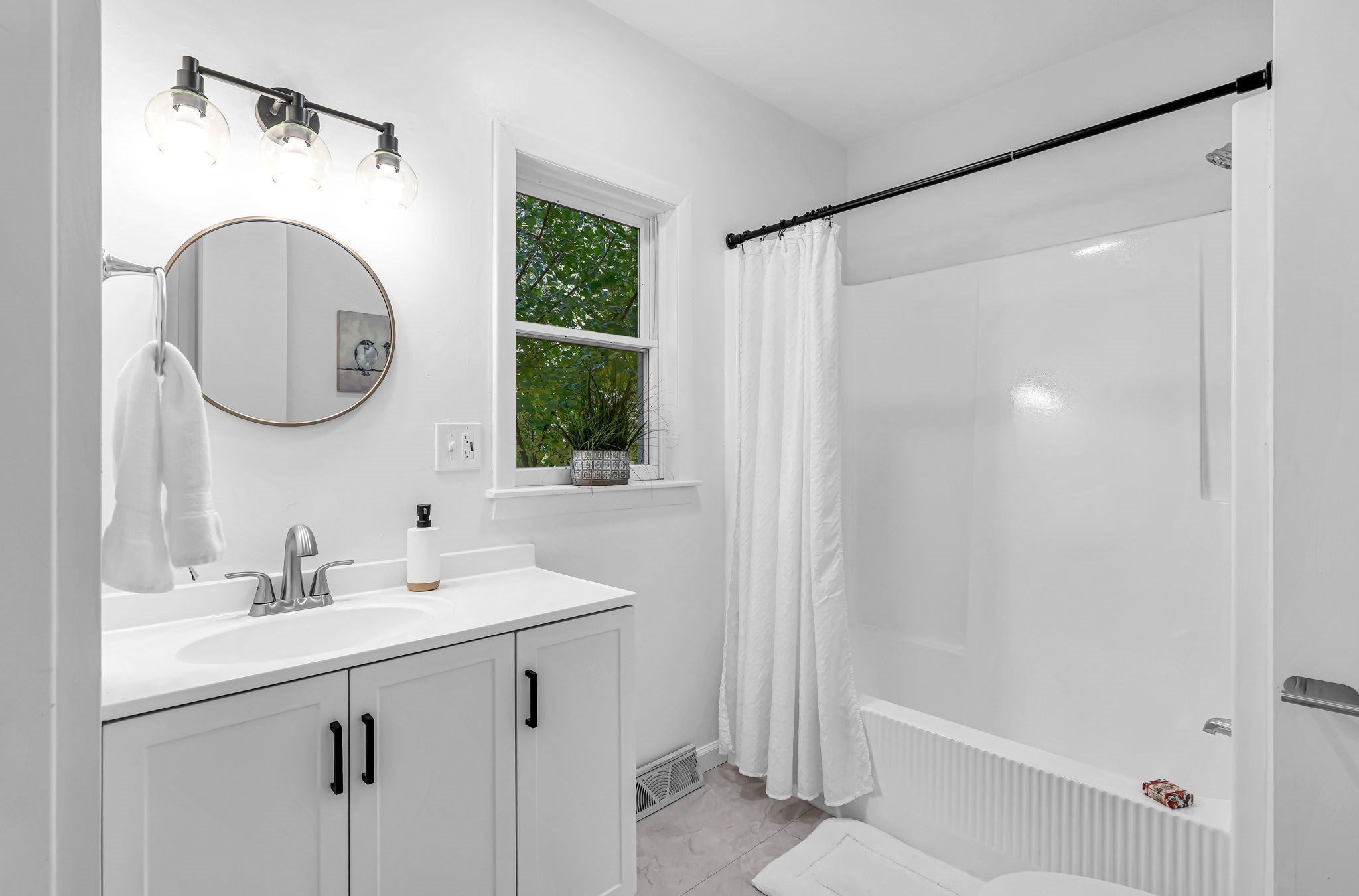 13 Mount Royal St, Chicopee, MA Photo #21
