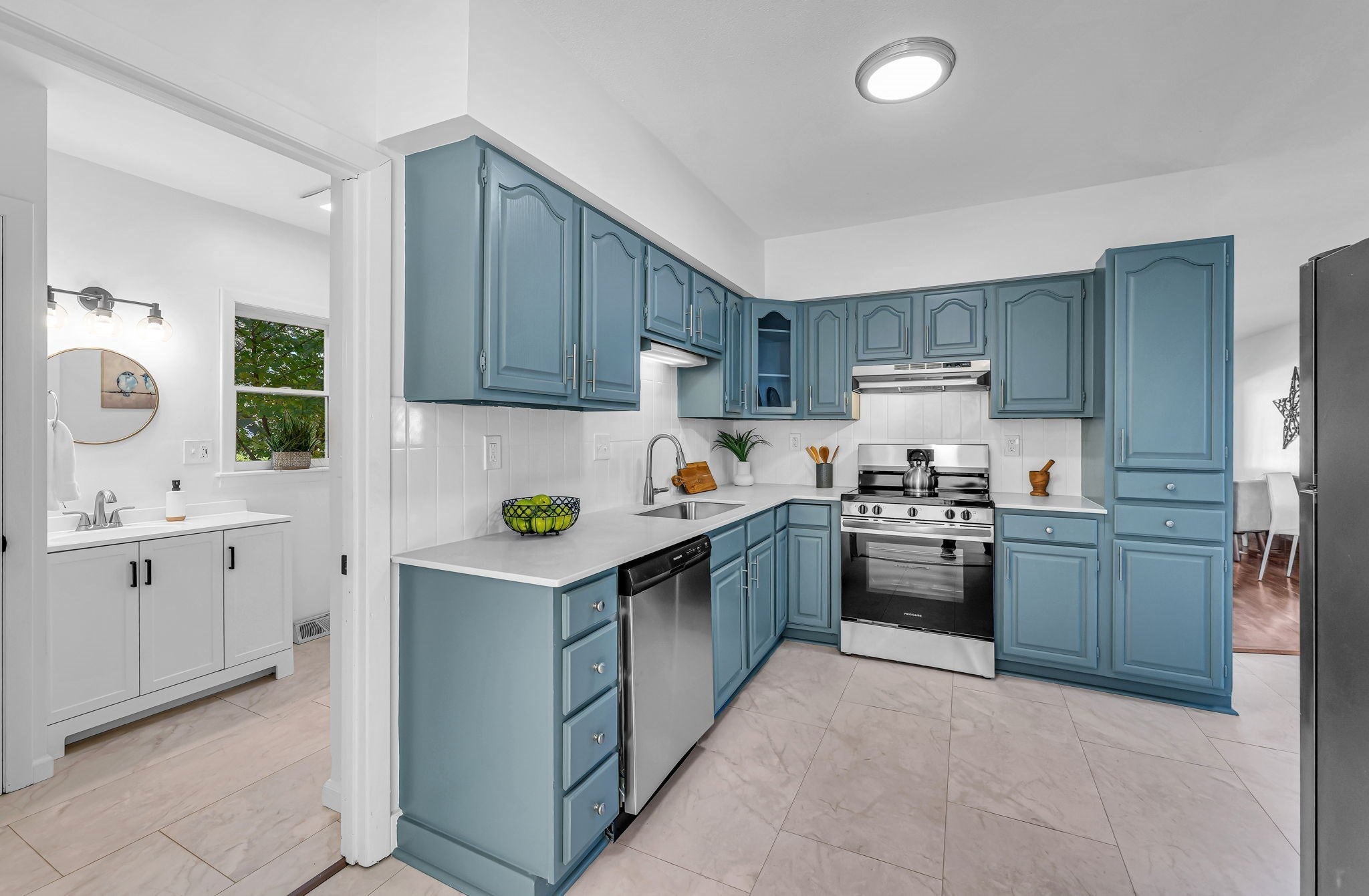 13 Mount Royal St, Chicopee, MA Photo #17
