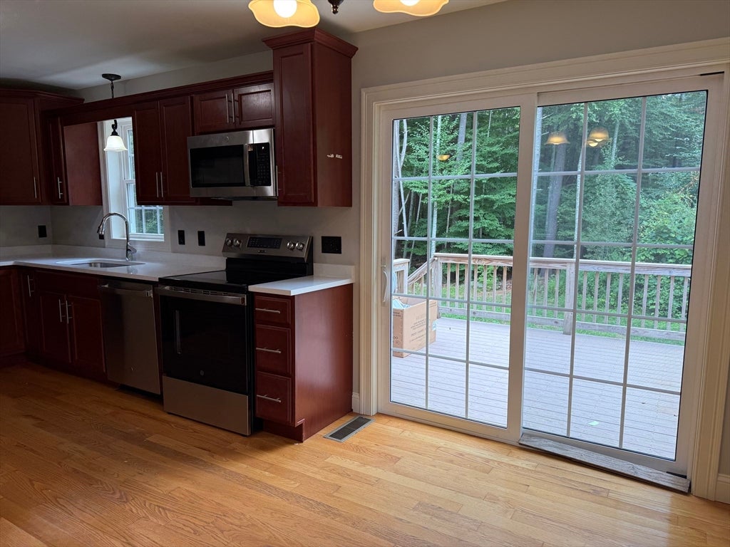 293 Miller Street, Middleboro, MA, 293 Miller Street, Middleboro, MA Photo #10