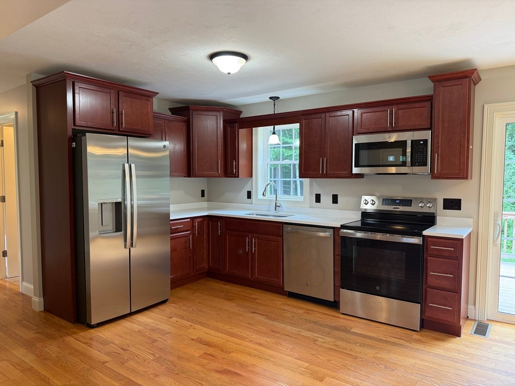 293 Miller Street, Middleboro, MA, 293 Miller Street, Middleboro, MA Photo #7