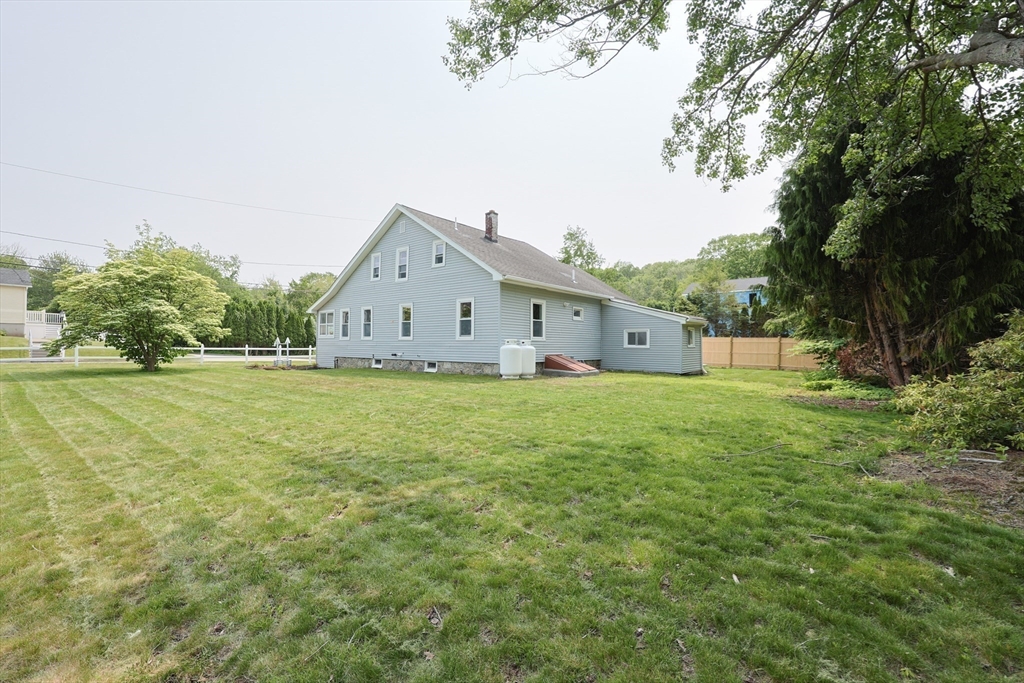 18 Beaumont Rd