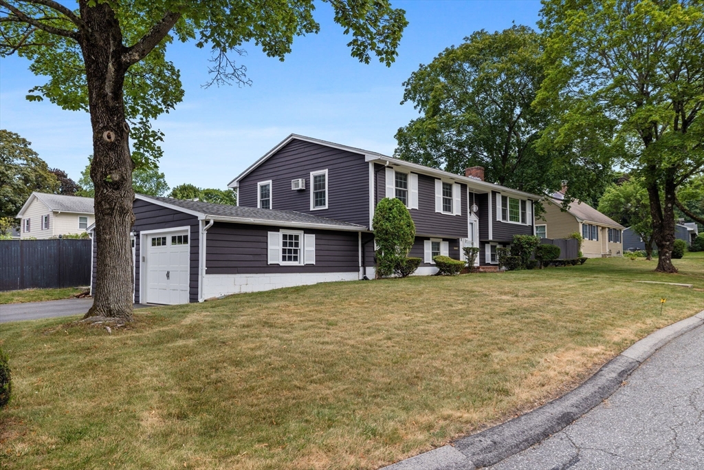 75 Trull Ln