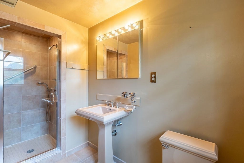 15 Casey ST, Canton, MA, 15 Casey ST, Canton, MA Photo #26