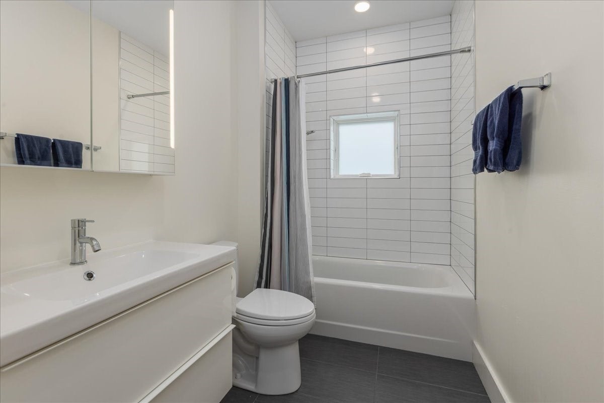 38 Colonial Ave #2, Boston, MA Photo #15