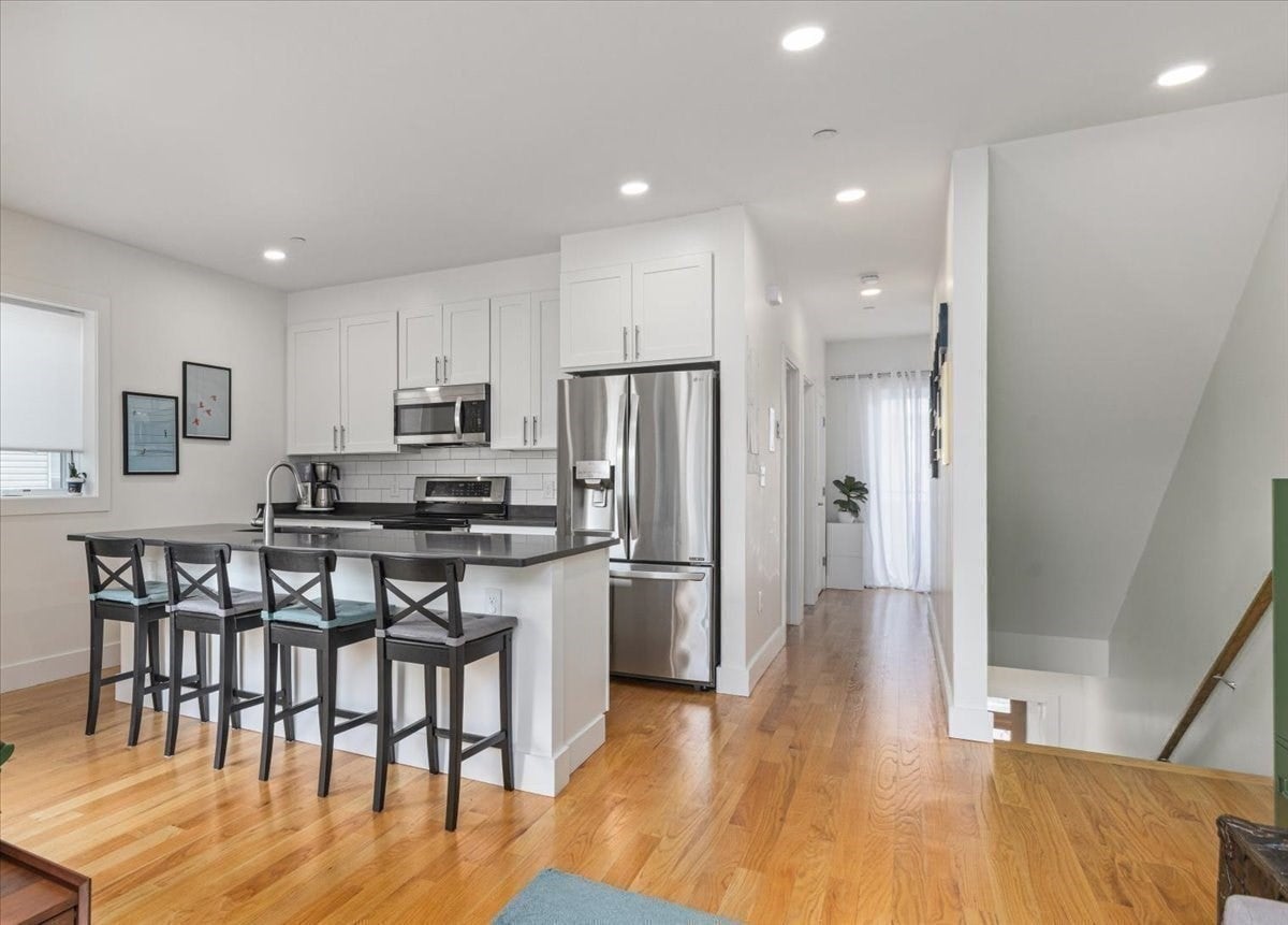 38 Colonial Ave #2, Boston, MA Photo #6