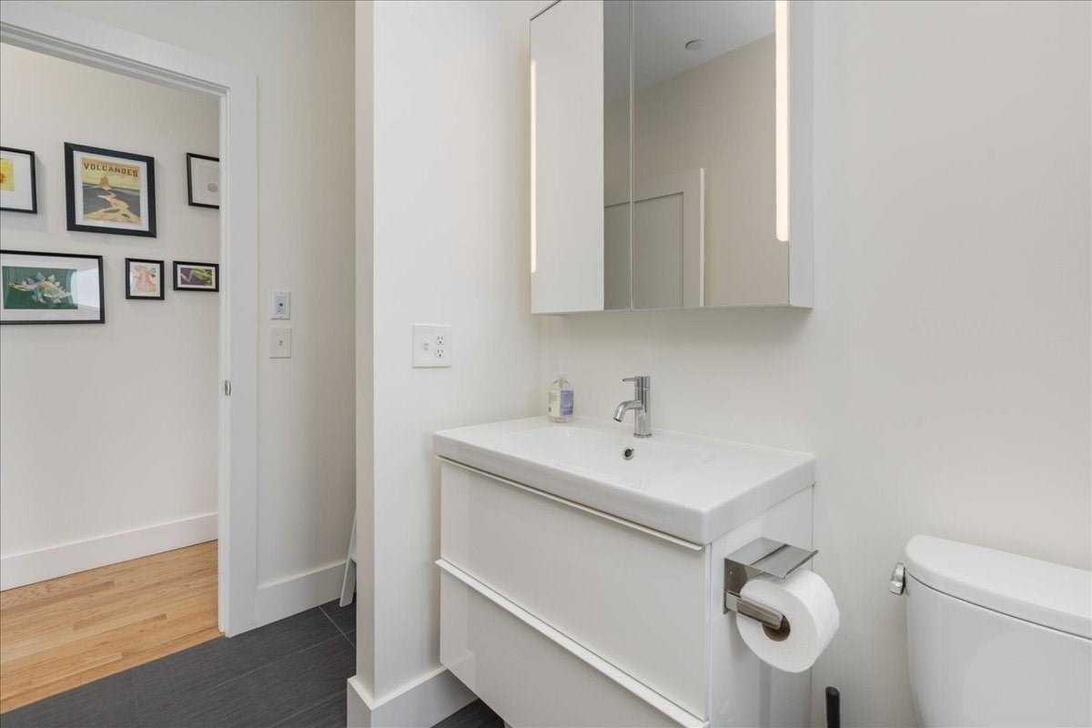 38 Colonial Ave #2, Boston, MA Photo #16