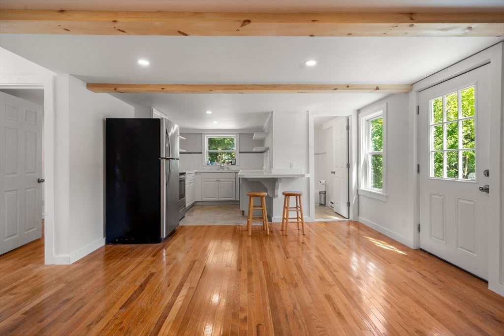 29 Sandwich Rd, Wareham, MA, 29 Sandwich Rd, Wareham, MA Photo #5