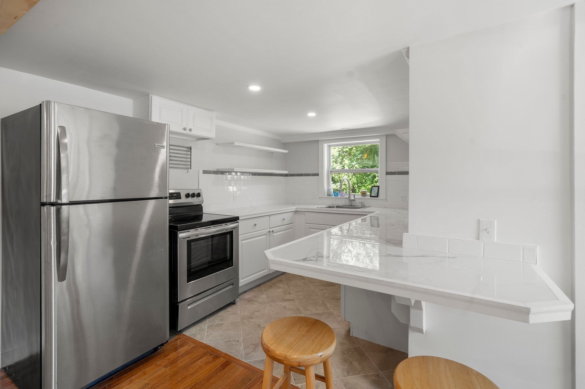 29 Sandwich Rd, Wareham, MA, 29 Sandwich Rd, Wareham, MA Photo #6