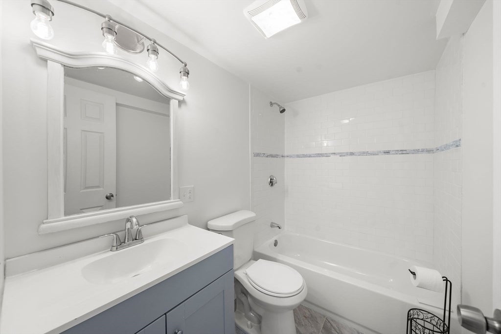 29 Sandwich Rd, Wareham, MA, 29 Sandwich Rd, Wareham, MA Photo #22
