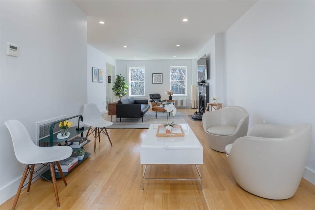 21 W Cedar St 3