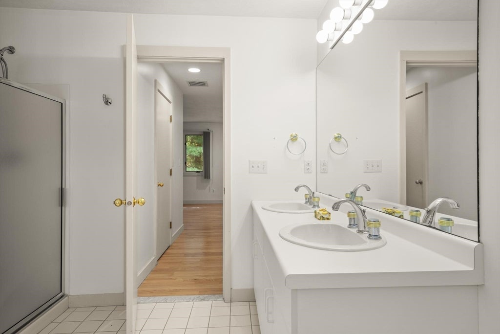 34 Cortland Dr #34, Sharon, MA, 34 Cortland Dr #34, Sharon, MA Photo #31