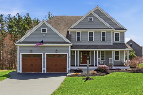 Photo of 3 Mcintosh Ln, Littleton, MA 01460 (MLS # 73506001)