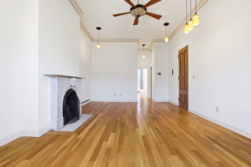 312 Columbus Ave 4