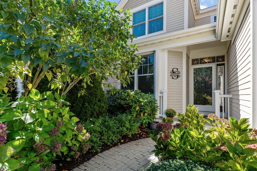 23 Sea Spray Ave 563