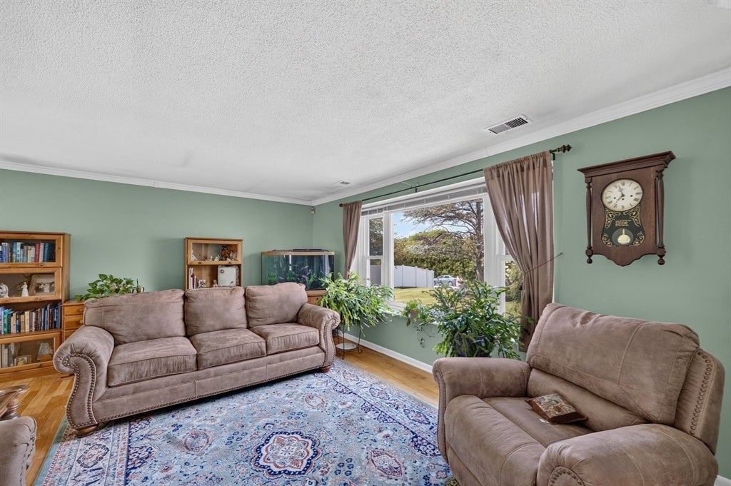 6 Topaz Ln, Dartmouth, MA, 6 Topaz Ln, Dartmouth, MA Photo #7
