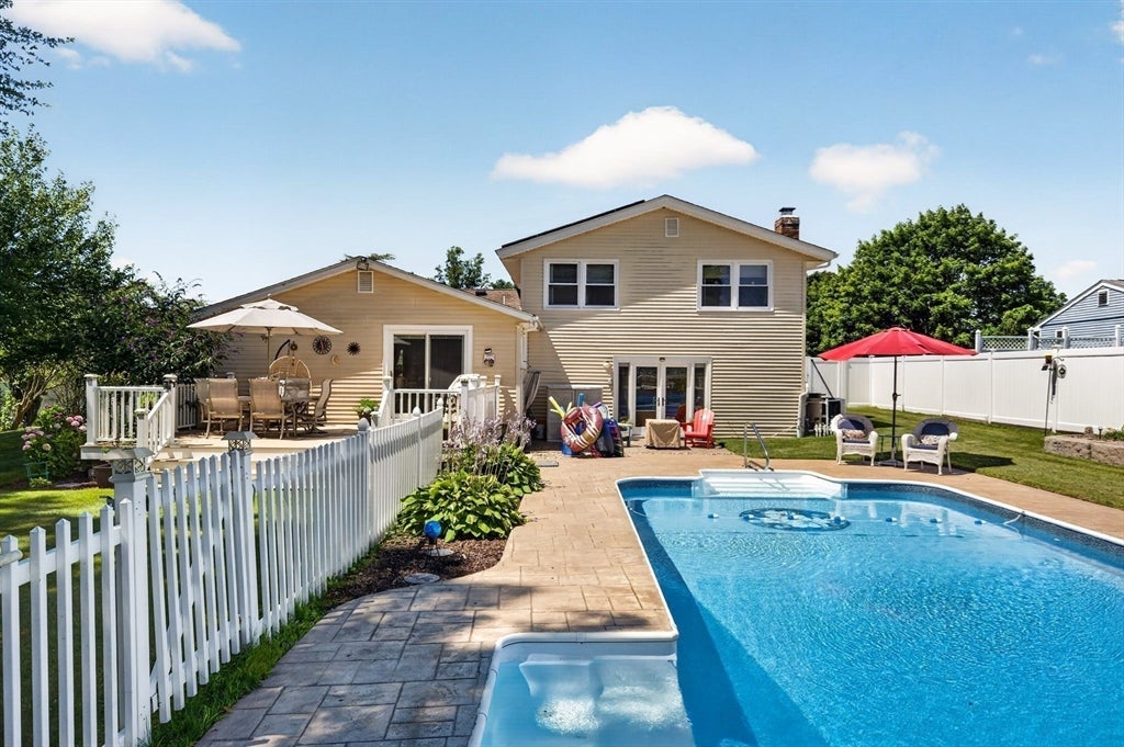 6 Topaz Ln, Dartmouth, MA, 6 Topaz Ln, Dartmouth, MA Photo #35