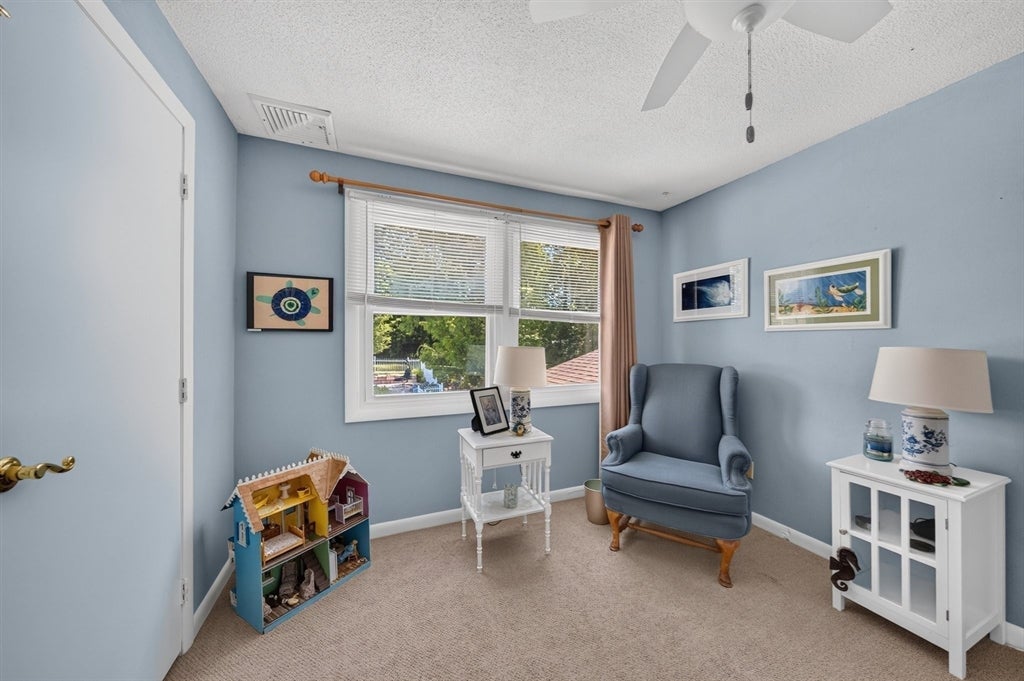 6 Topaz Ln, Dartmouth, MA, 6 Topaz Ln, Dartmouth, MA Photo #24