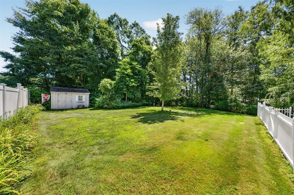 6 Topaz Ln, Dartmouth, MA, 6 Topaz Ln, Dartmouth, MA Photo #37