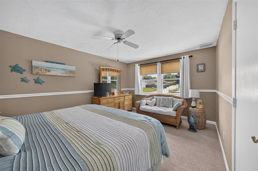 6 Topaz Ln, Dartmouth, MA, 6 Topaz Ln, Dartmouth, MA Photo #20