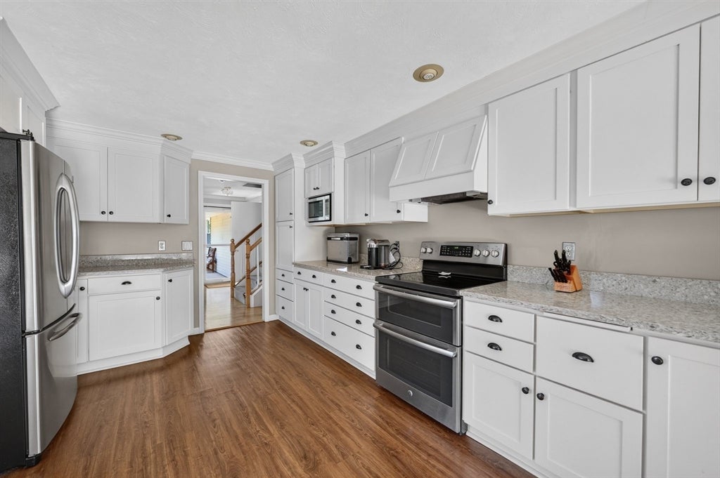 6 Topaz Ln, Dartmouth, MA, 6 Topaz Ln, Dartmouth, MA Photo #10