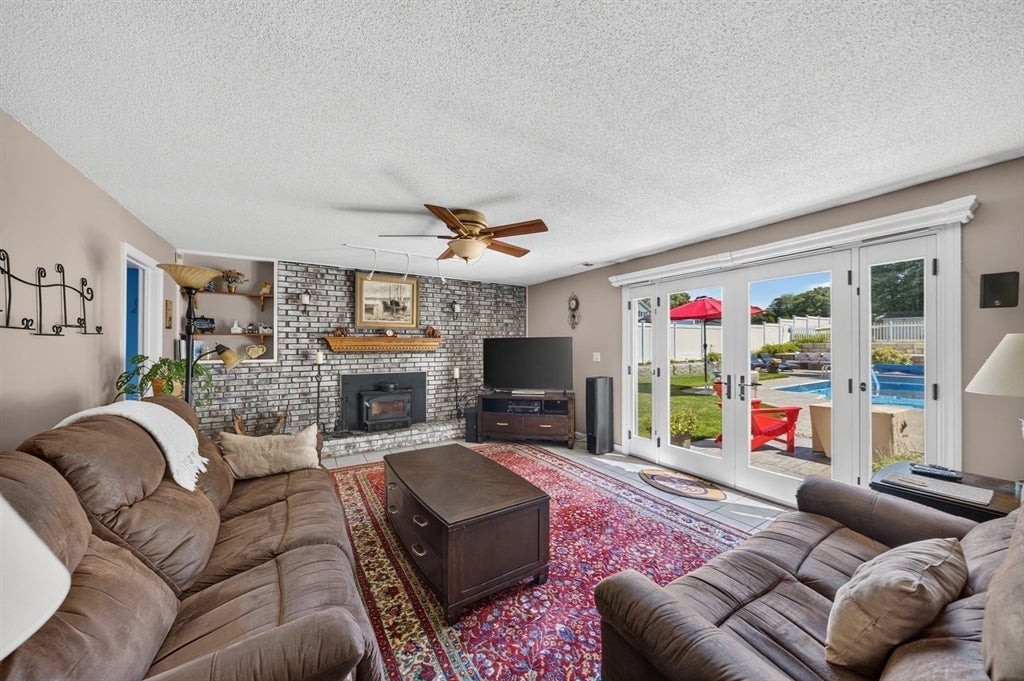 6 Topaz Ln, Dartmouth, MA, 6 Topaz Ln, Dartmouth, MA Photo #27