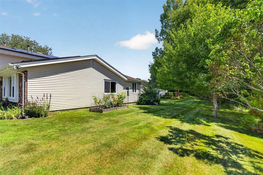 6 Topaz Ln, Dartmouth, MA, 6 Topaz Ln, Dartmouth, MA Photo #38